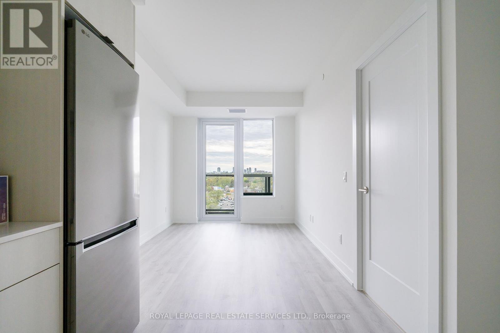 












1207 - 60 CENTRAL PARK ROADWAY

,
Toronto,




Ontario
M9A0E6

