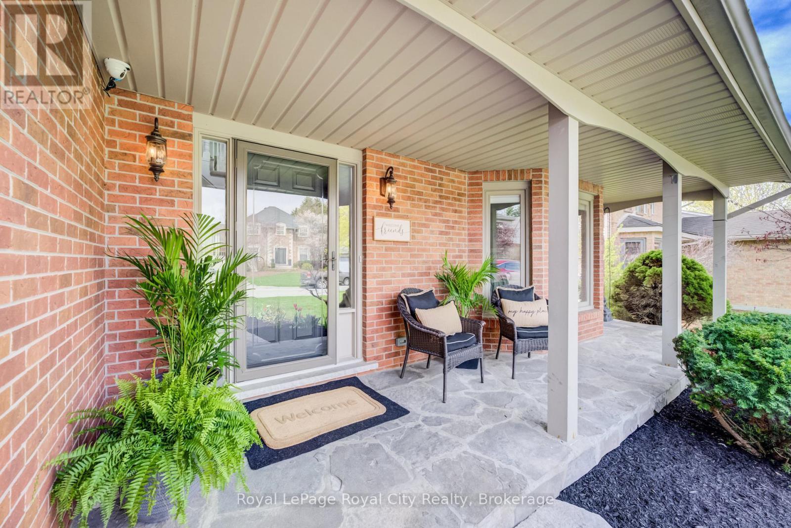 












15 JOANN CRESCENT

,
Centre Wellington (Elora/Salem),




Ontario
N0B1S0

