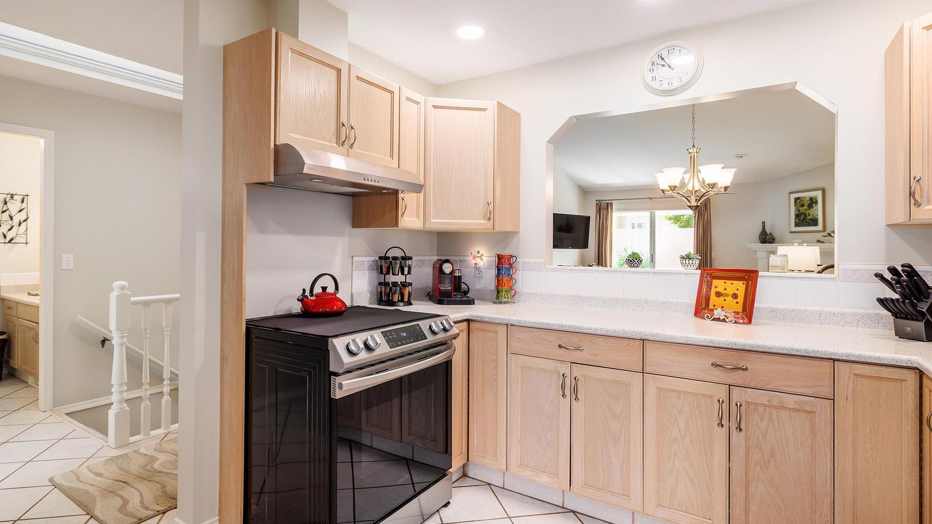









1874


Parkview

Crescent, 39,
Kelowna,




BC
V1X 7G6

