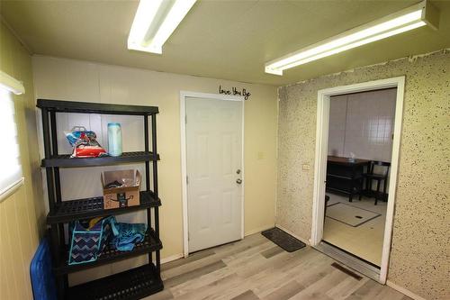 Rear back Porch/Entrance