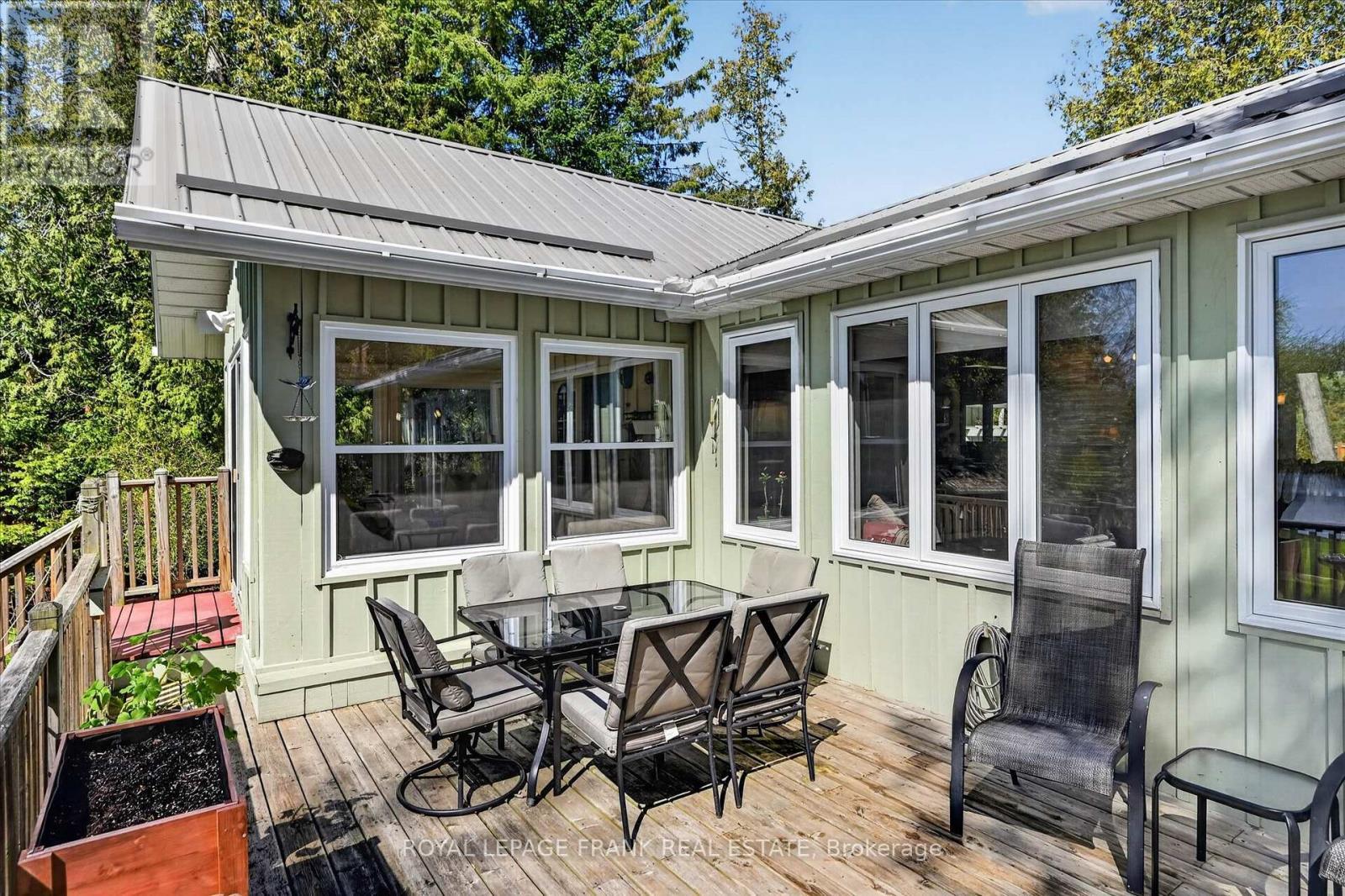 












187 RIVER LANE

,
Douro-Dummer,




Ontario
K0L3A0

