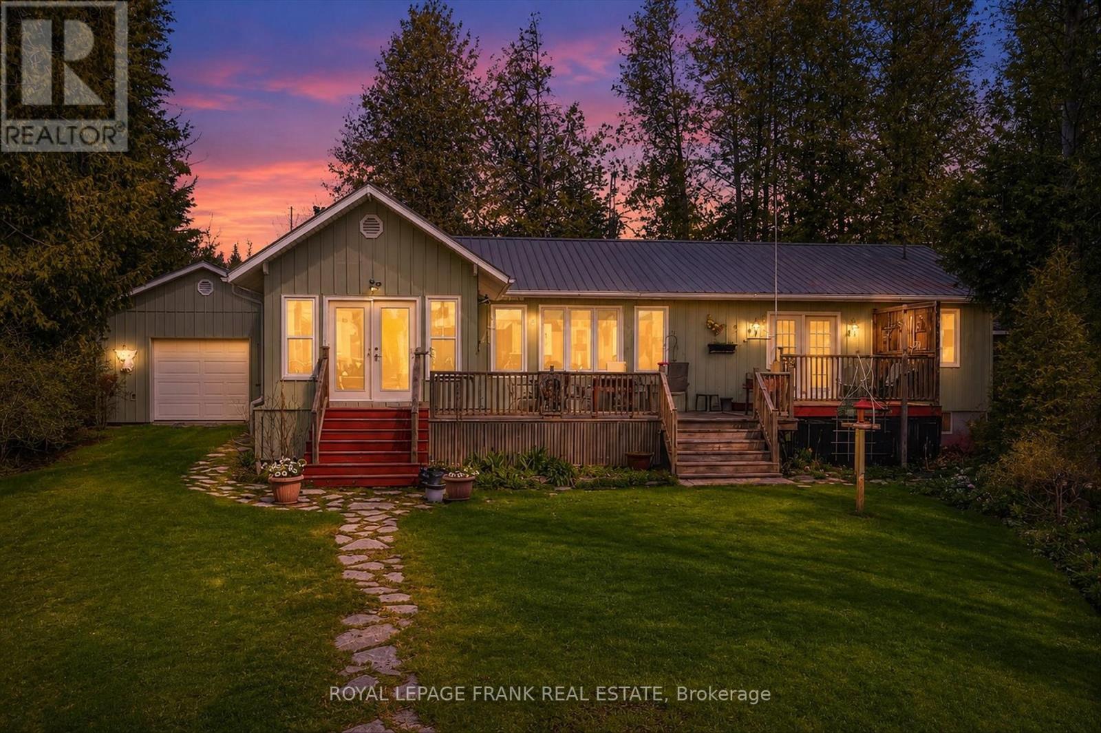 












187 RIVER LANE

,
Douro-Dummer,




Ontario
K0L3A0

