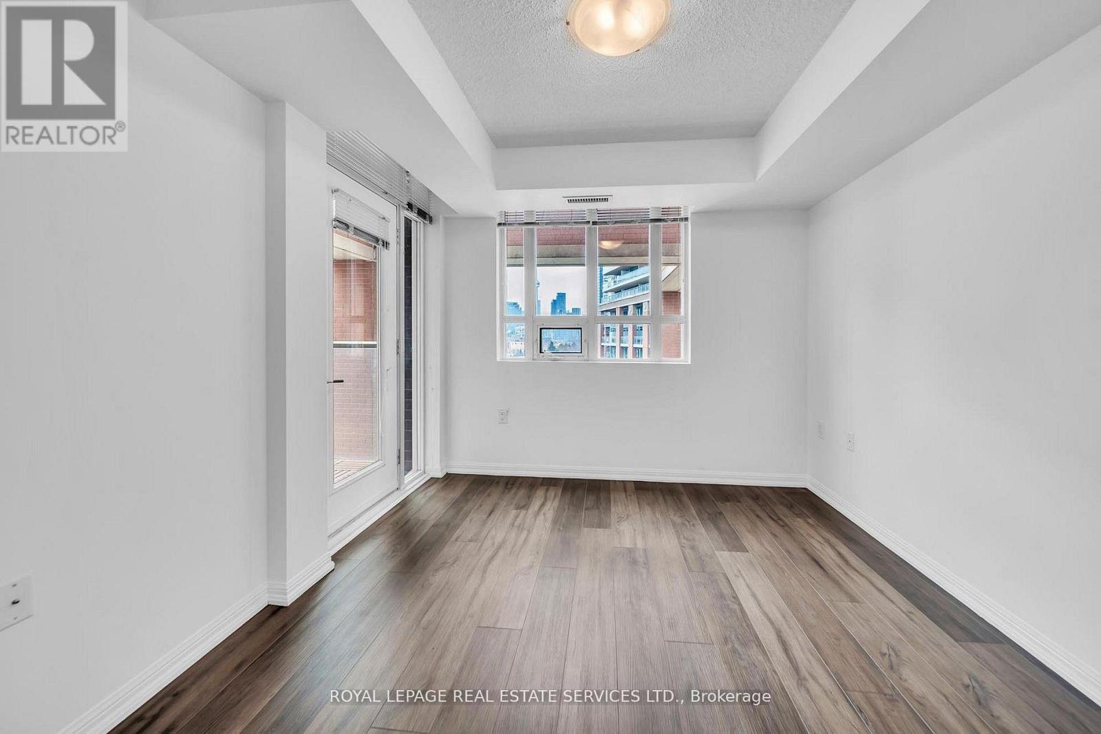 












502 - 125 WESTERN BATTERY ROAD

,
Toronto,




Ontario
M6K3R8

