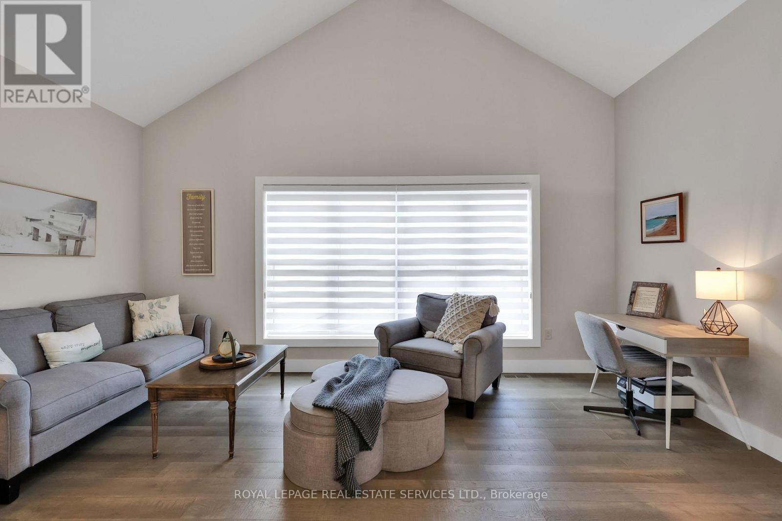 












131 GLENLAKE BOULEVARD

,
Collingwood,




Ontario
L9Y0X2

