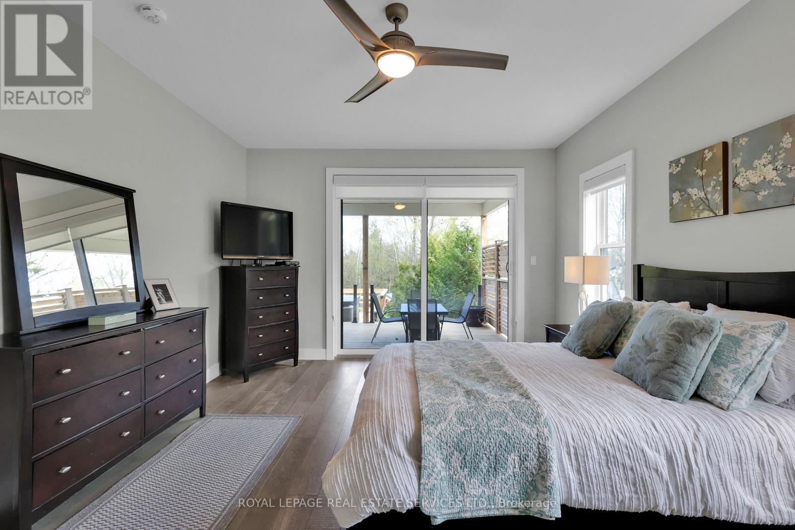 












131 GLENLAKE BOULEVARD

,
Collingwood,




Ontario
L9Y0X2

