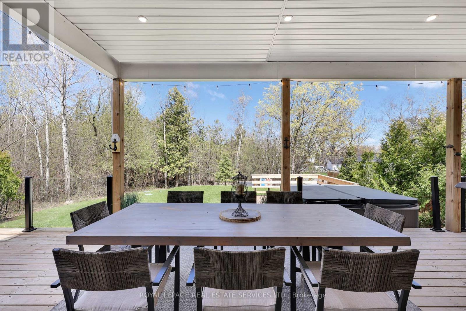 












131 GLENLAKE BOULEVARD

,
Collingwood,




Ontario
L9Y0X2

