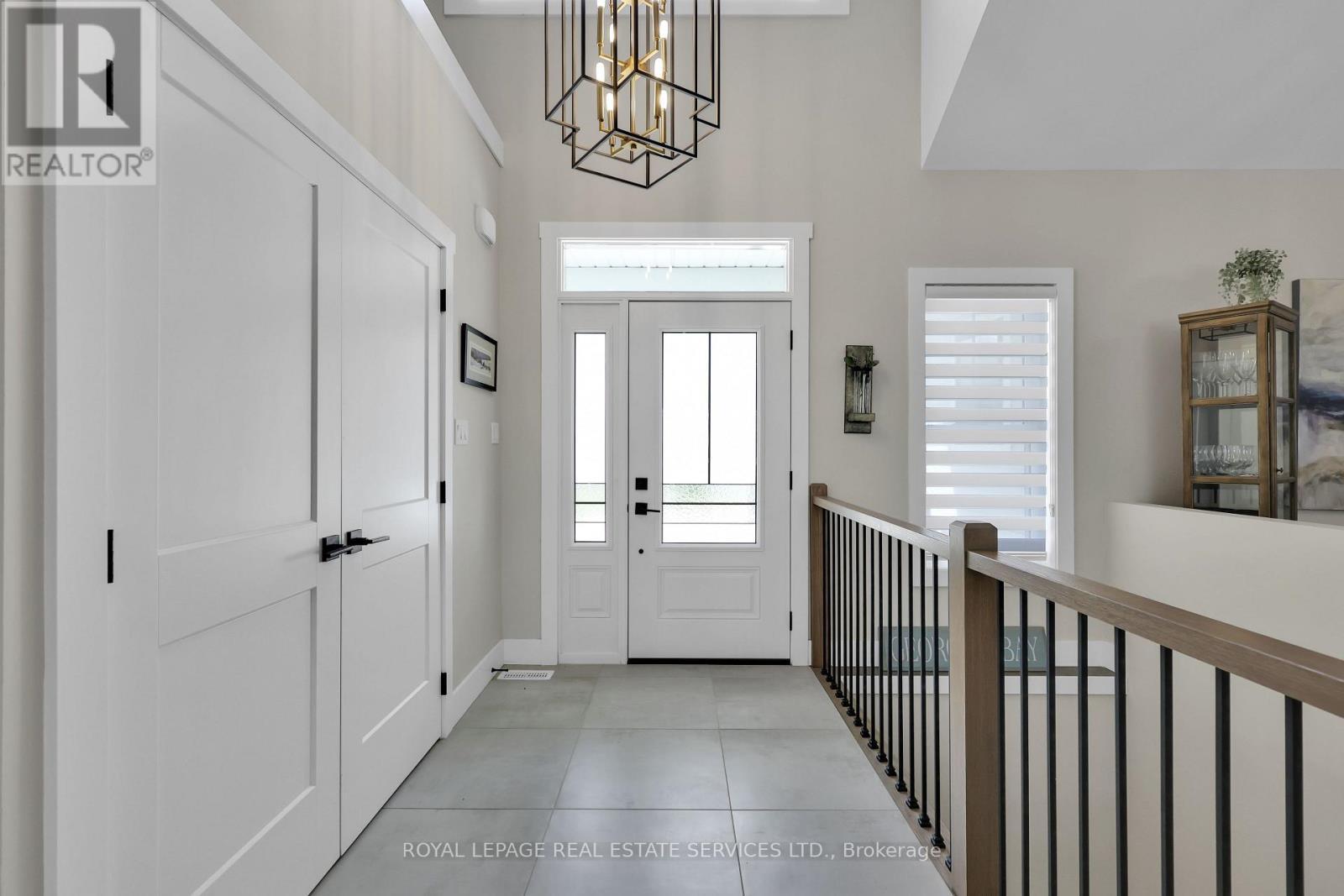 












131 GLENLAKE BOULEVARD

,
Collingwood,




Ontario
L9Y0X2

