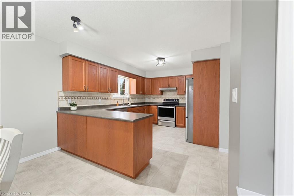 












740 REID Crescent

,
Listowel,




Ontario
N4W0A2

