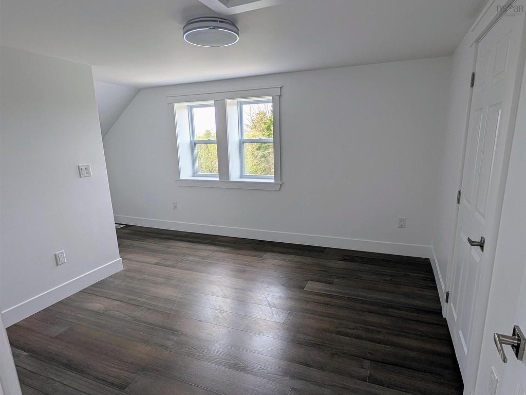 












8836 HWY 2 Highway

,
Great Village,




NS
B0M 1L0


