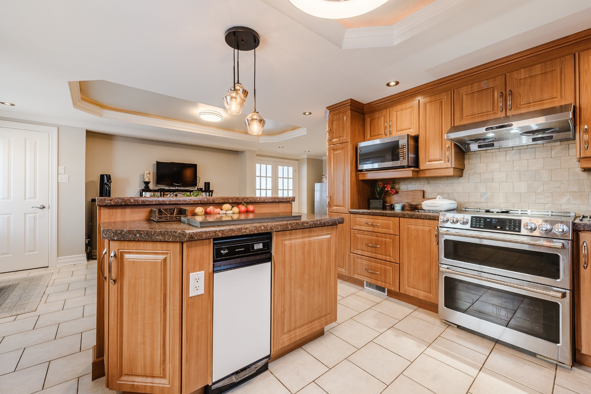 









2175


Rue Tremblay

,
Longueuil (Saint-Hubert),




QC
J3Y4B8

