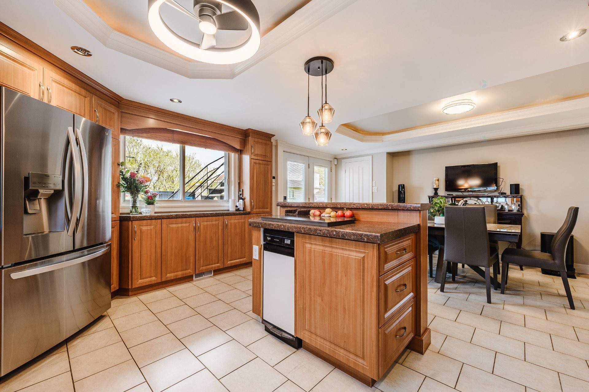 









2175


Rue Tremblay

,
Longueuil (Saint-Hubert),




QC
J3Y4B8

