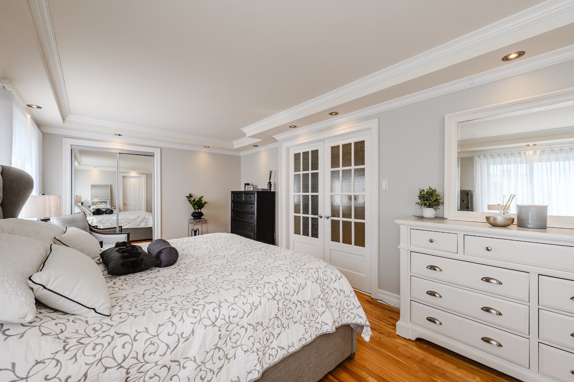 









2175


Rue Tremblay

,
Longueuil (Saint-Hubert),




QC
J3Y4B8

