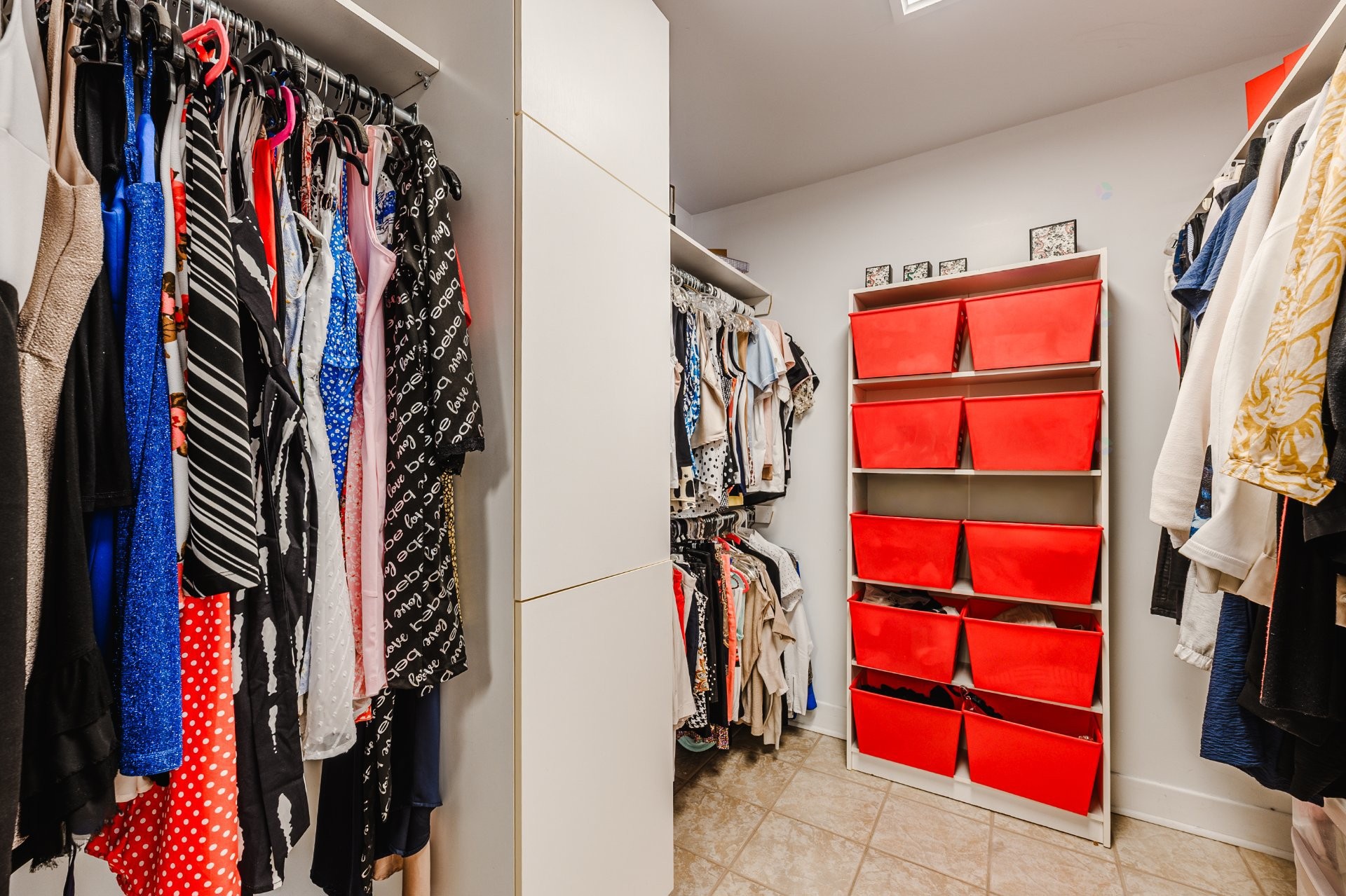 









2175


Rue Tremblay

,
Longueuil (Saint-Hubert),




QC
J3Y4B8

