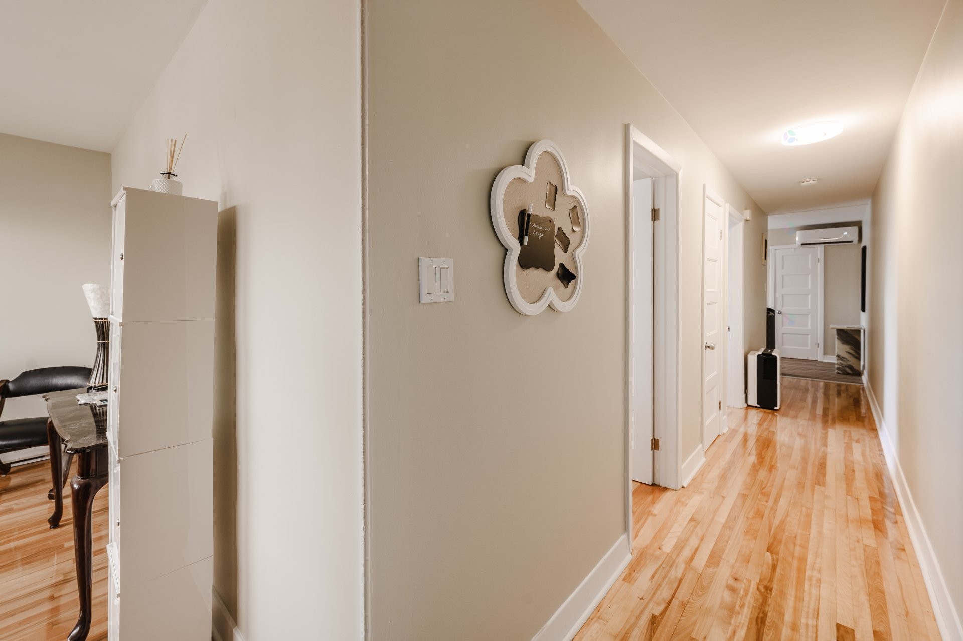 









2175


Rue Tremblay

,
Longueuil (Saint-Hubert),




QC
J3Y4B8

