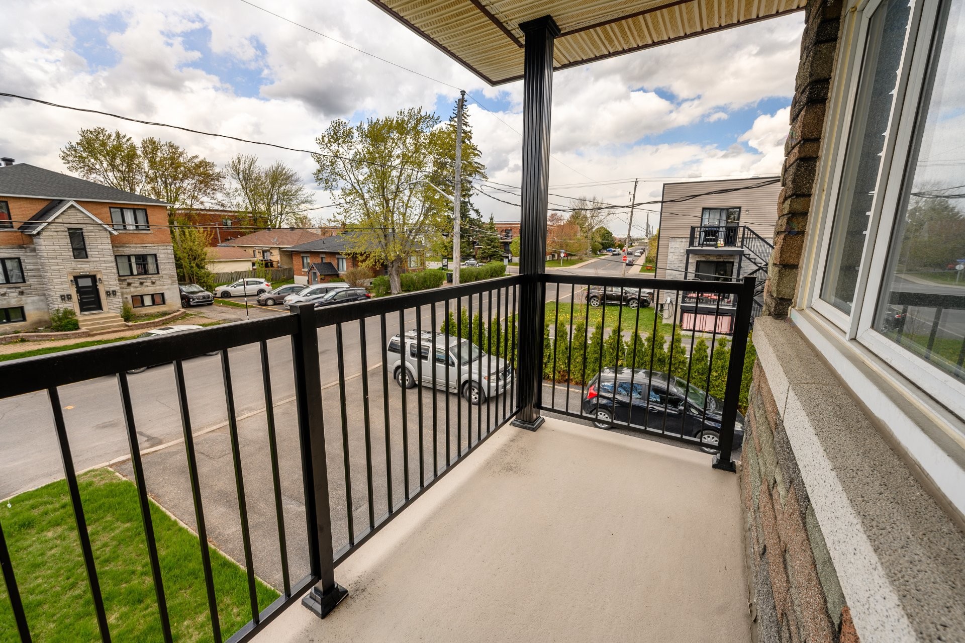 









2175


Rue Tremblay

,
Longueuil (Saint-Hubert),




QC
J3Y4B8

