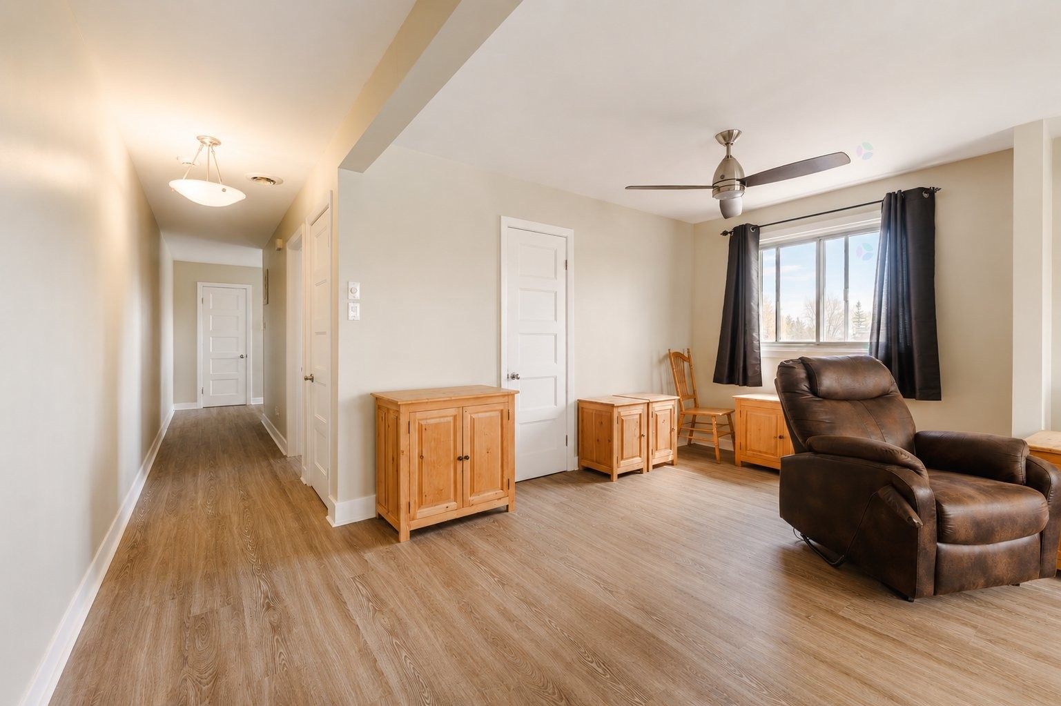 









2175


Rue Tremblay

,
Longueuil (Saint-Hubert),




QC
J3Y4B8

