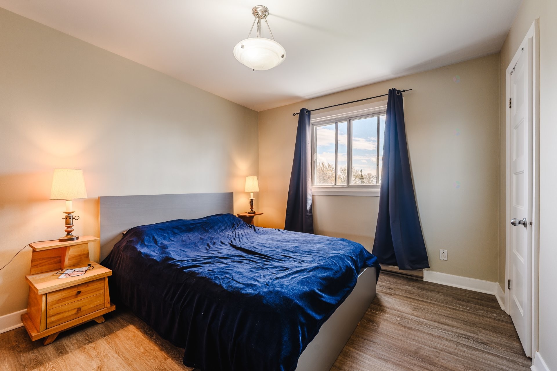 









2175


Rue Tremblay

,
Longueuil (Saint-Hubert),




QC
J3Y4B8

