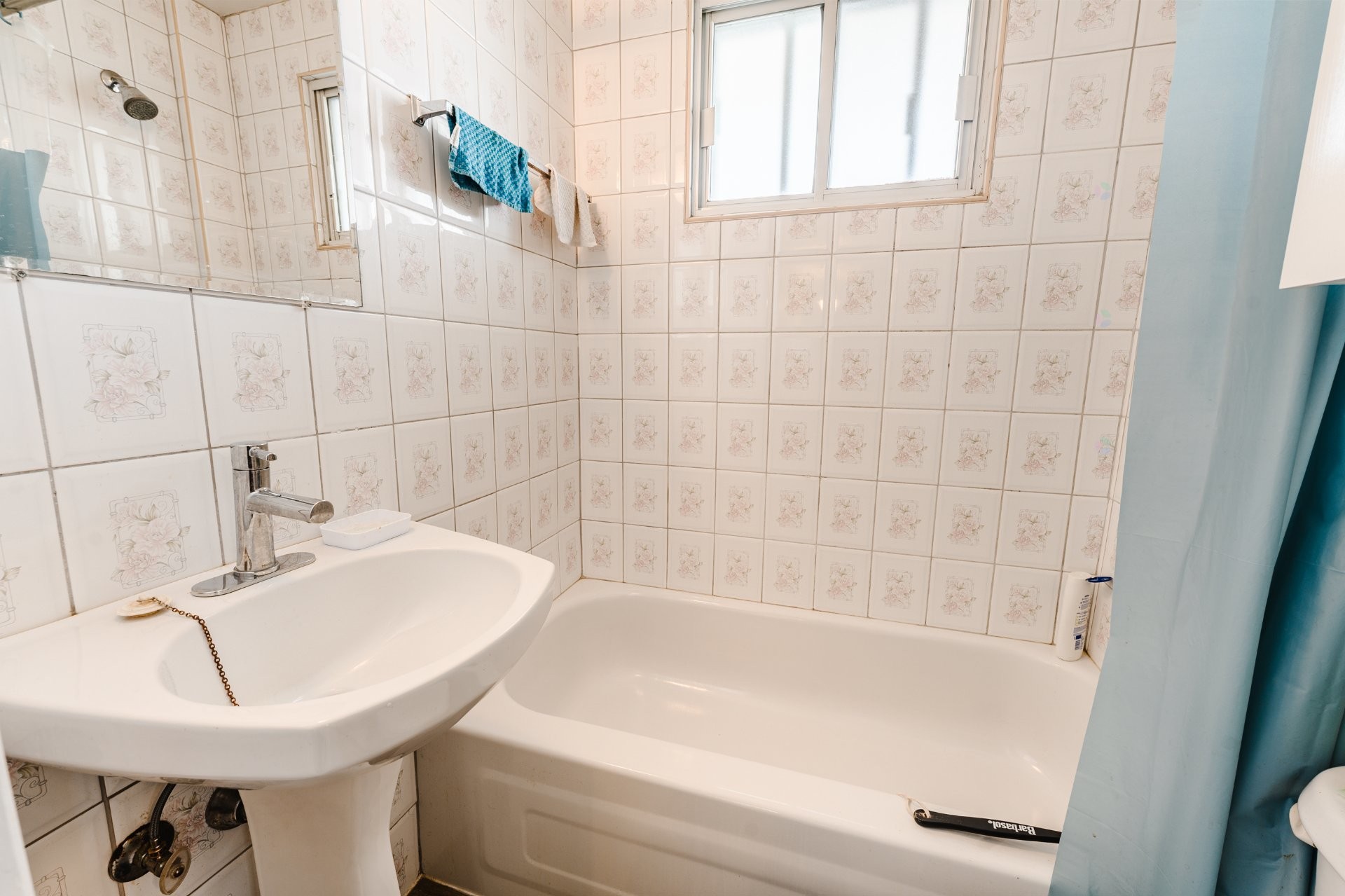









2175


Rue Tremblay

,
Longueuil (Saint-Hubert),




QC
J3Y4B8

