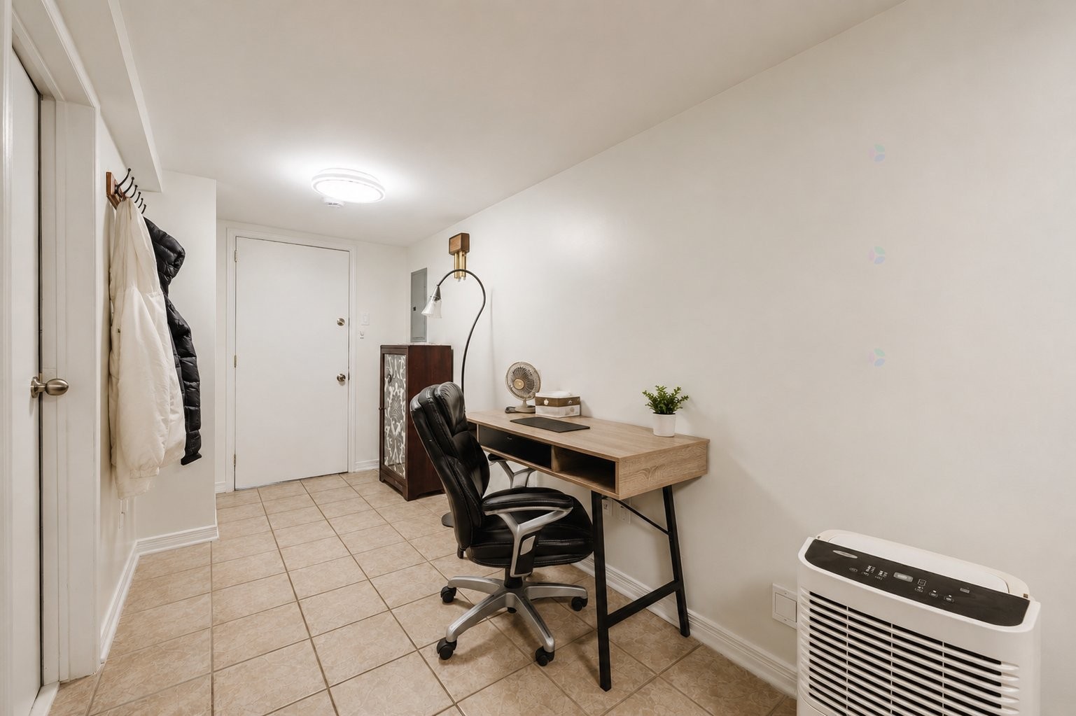 









2175


Rue Tremblay

,
Longueuil (Saint-Hubert),




QC
J3Y4B8

