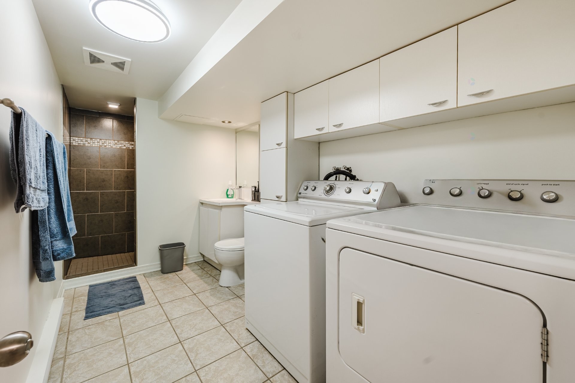 









2175


Rue Tremblay

,
Longueuil (Saint-Hubert),




QC
J3Y4B8

