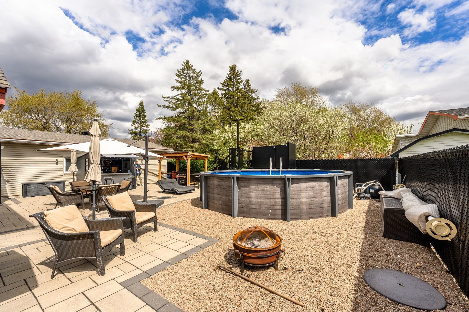 









2175


Rue Tremblay

,
Longueuil (Saint-Hubert),




QC
J3Y4B8

