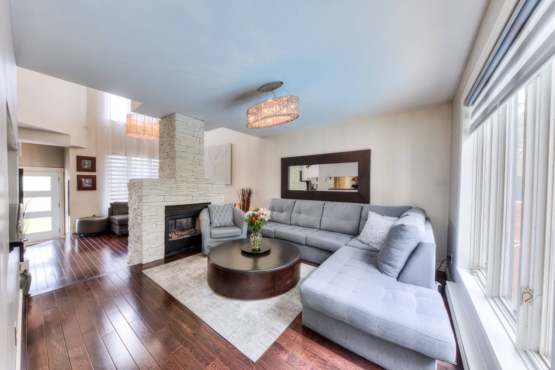 









1635


Rue Delage

,
Boisbriand,




QC
J7G3A9

