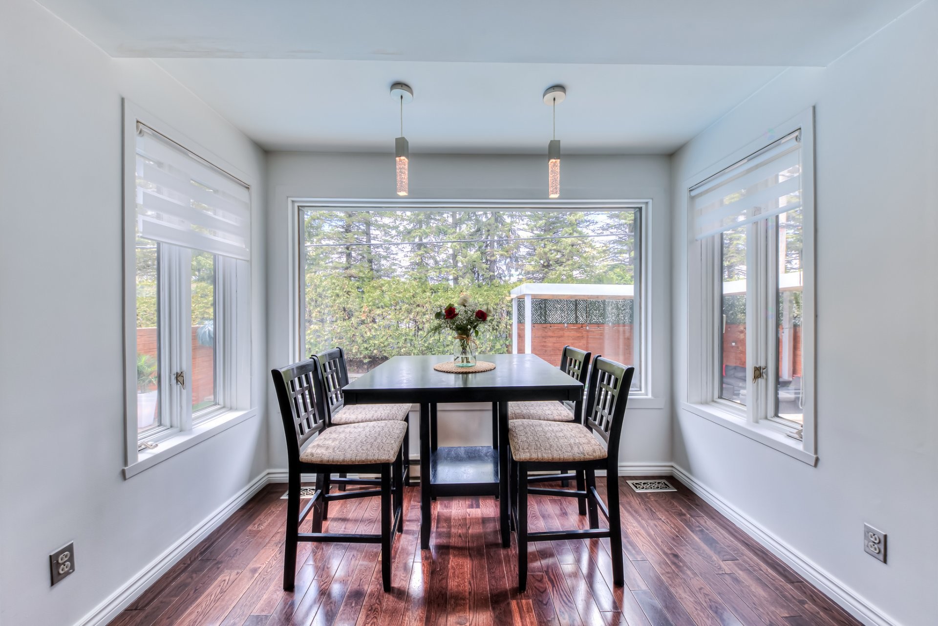 









1635


Rue Delage

,
Boisbriand,




QC
J7G3A9

