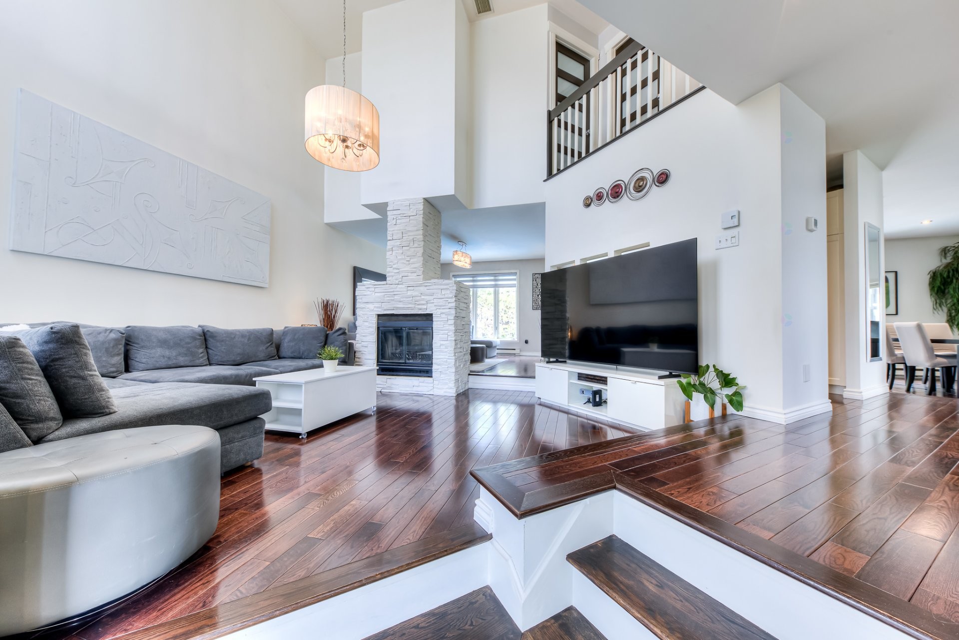 









1635


Rue Delage

,
Boisbriand,




QC
J7G3A9

