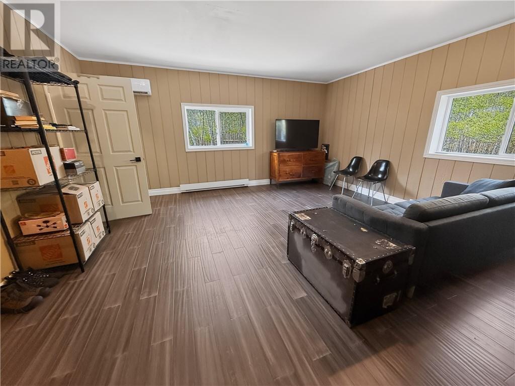 












76 Lilly Crescent

,
Kagawong, Manitoulin Island,




Ontario
P0P1J0

