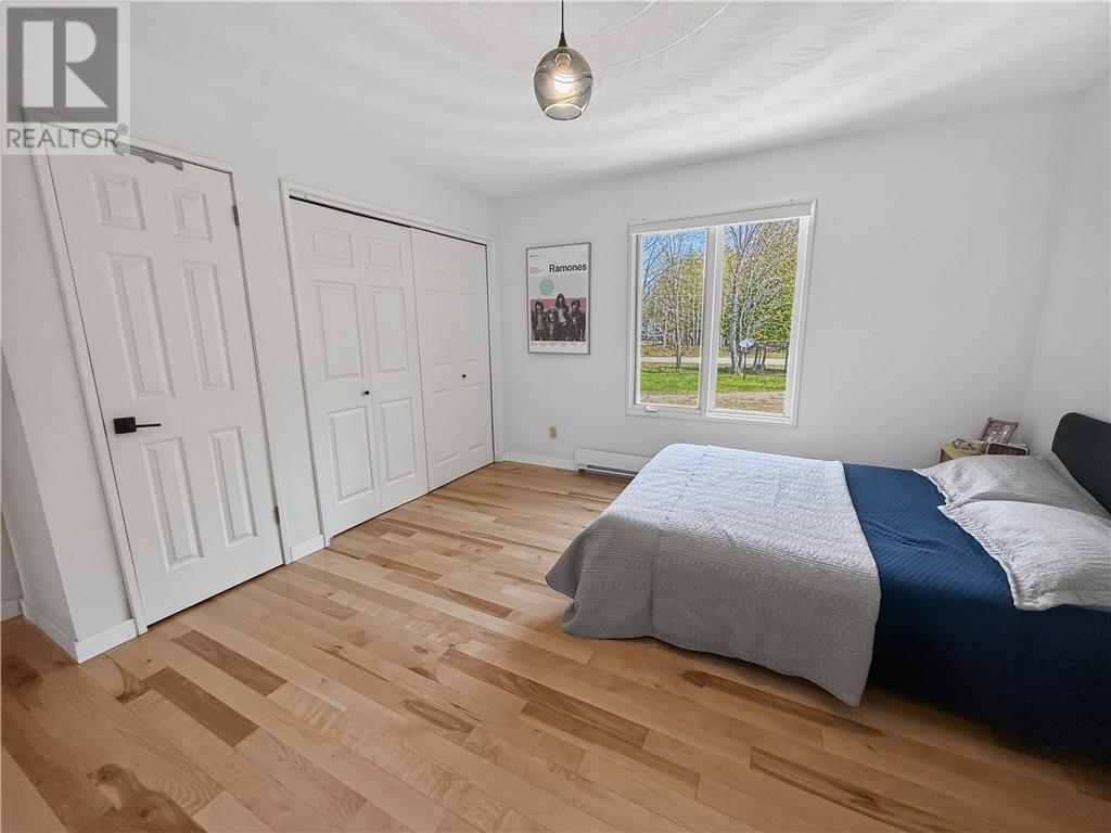 












76 Lilly Crescent

,
Kagawong, Manitoulin Island,




Ontario
P0P1J0


