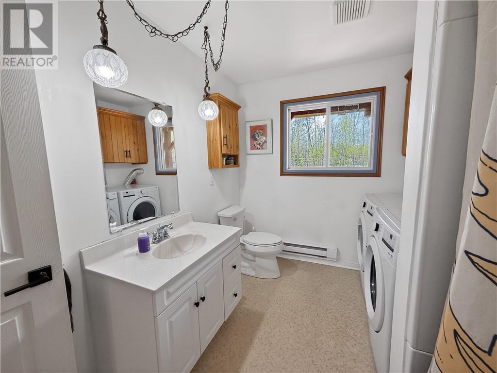 












76 Lilly Crescent

,
Kagawong, Manitoulin Island,




Ontario
P0P1J0

