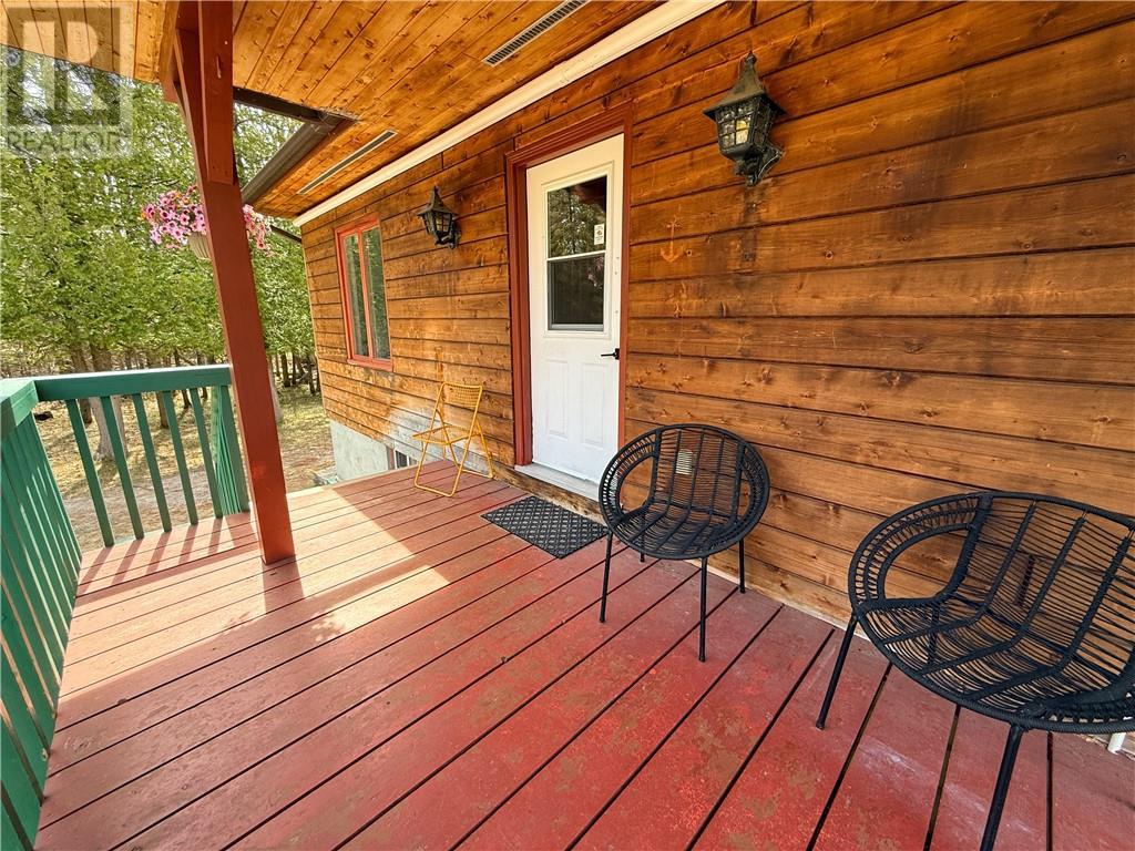 












76 Lilly Crescent

,
Kagawong, Manitoulin Island,




Ontario
P0P1J0

