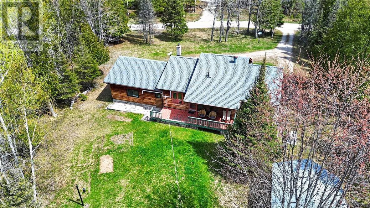 












76 Lilly Crescent

,
Kagawong, Manitoulin Island,




Ontario
P0P1J0


