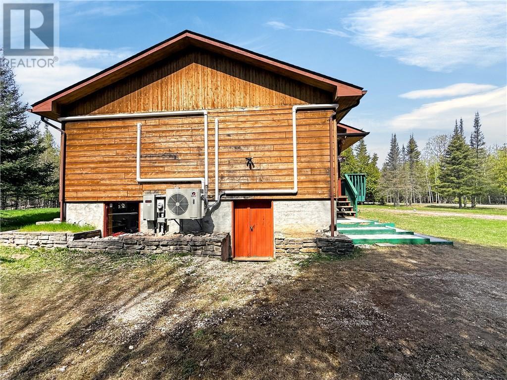 












76 Lilly Crescent

,
Kagawong, Manitoulin Island,




Ontario
P0P1J0

