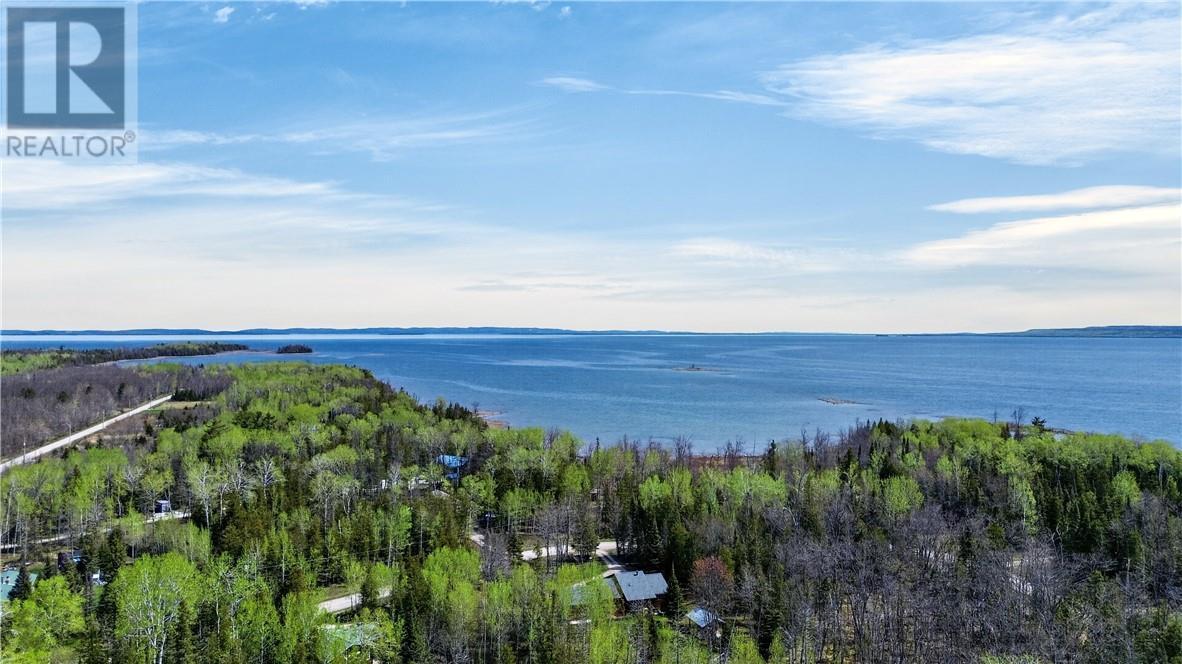 












76 Lilly Crescent

,
Kagawong, Manitoulin Island,




Ontario
P0P1J0

