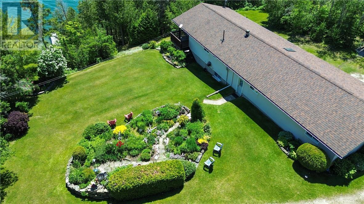 












238 Lonesome Pine Trail

,
Tehkummah, Manitoulin Island,




Ontario
P0P2C0

