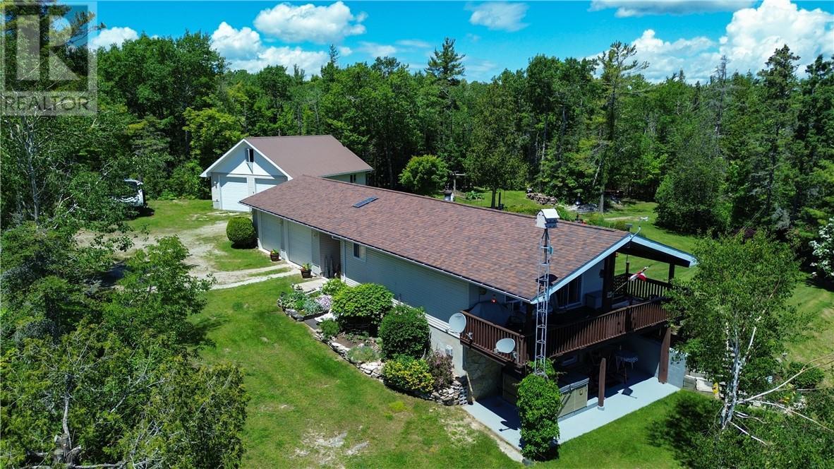 












238 Lonesome Pine Trail

,
Tehkummah, Manitoulin Island,




Ontario
P0P2C0

