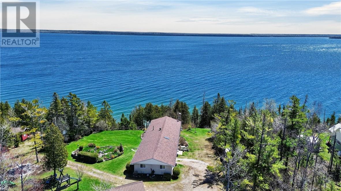 












238 Lonesome Pine Trail

,
Tehkummah, Manitoulin Island,




Ontario
P0P2C0

