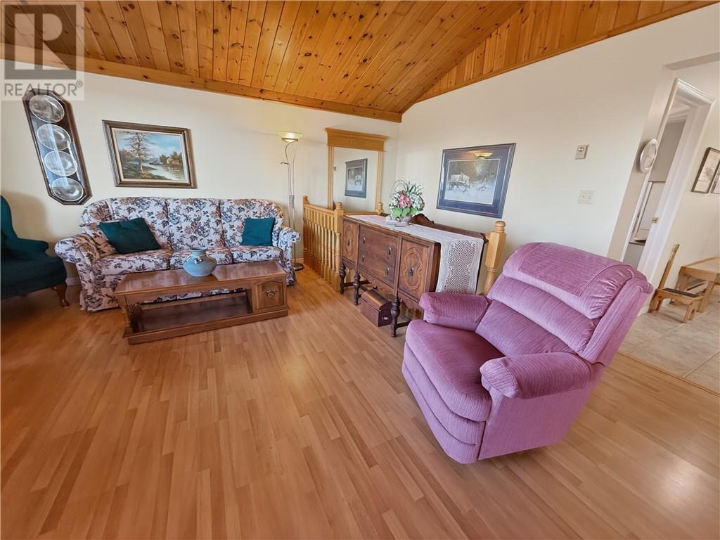 












238 Lonesome Pine Trail

,
Tehkummah, Manitoulin Island,




Ontario
P0P2C0

