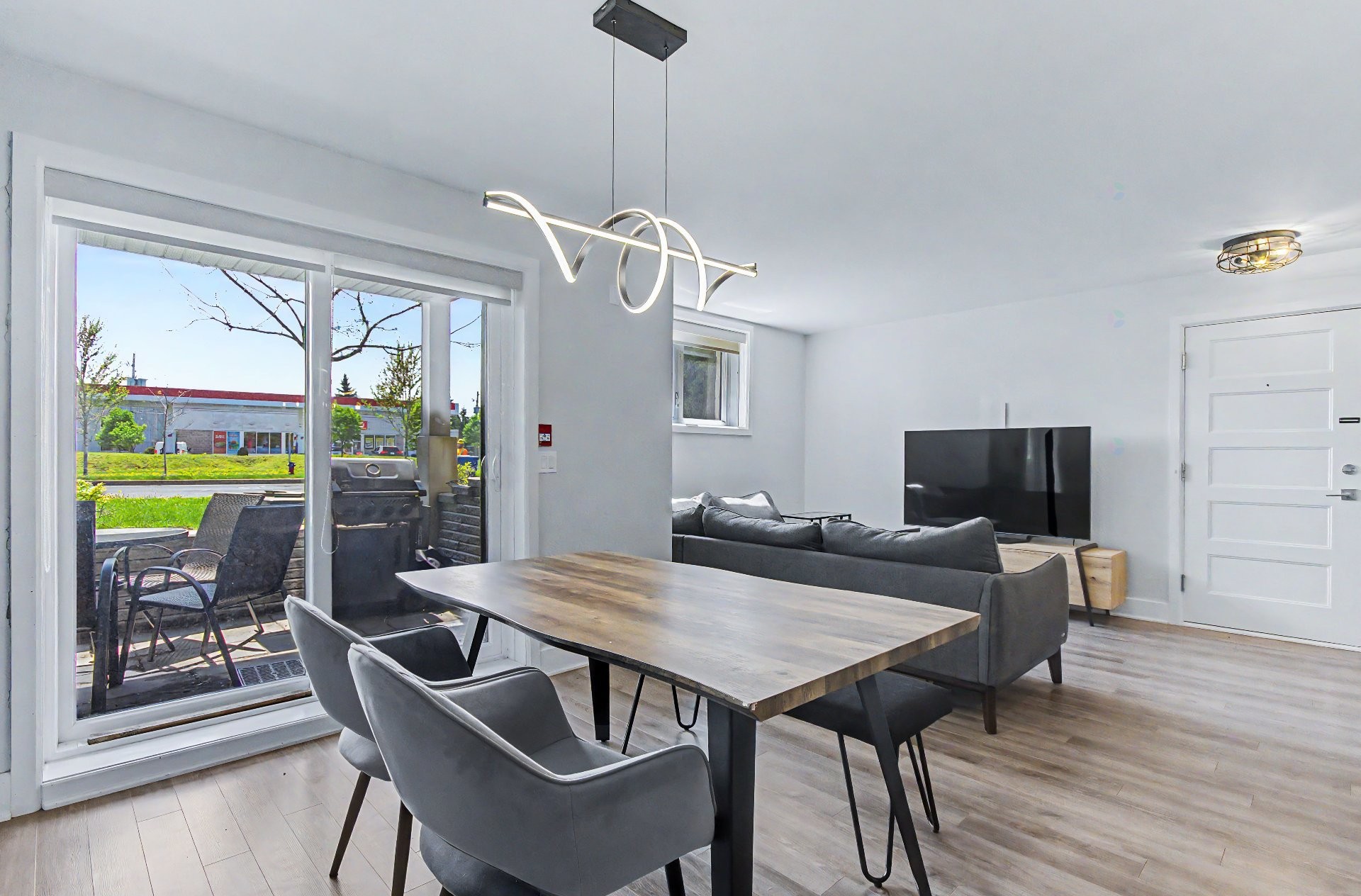 









545


Boul. Clairevue O.

, 102,
Saint-Bruno-de-Montarville,




QC
J3V6B2

