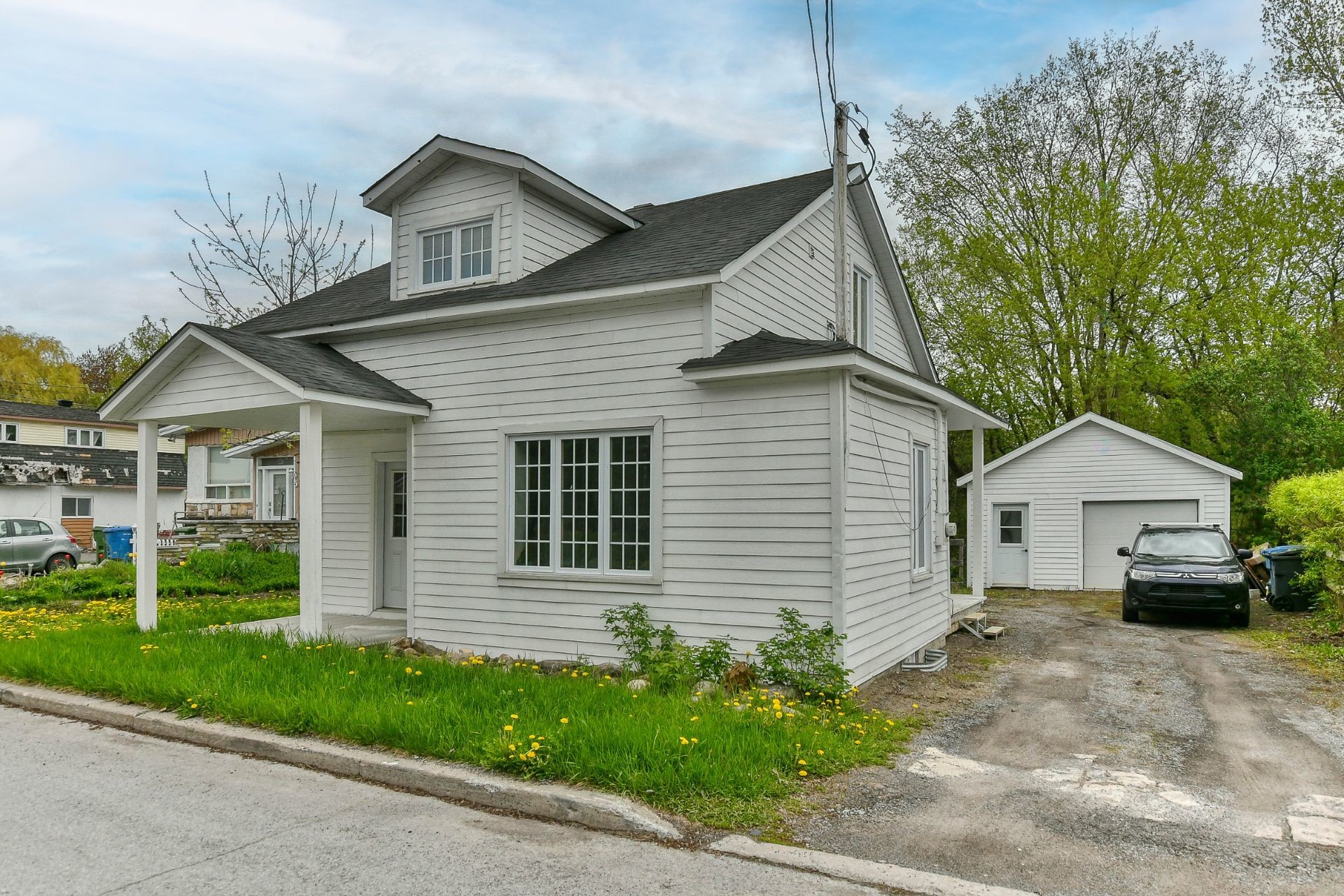 









7


Rue Masson

,
Saint-Roch-de-l'Achigan,




QC
J0K3H0

