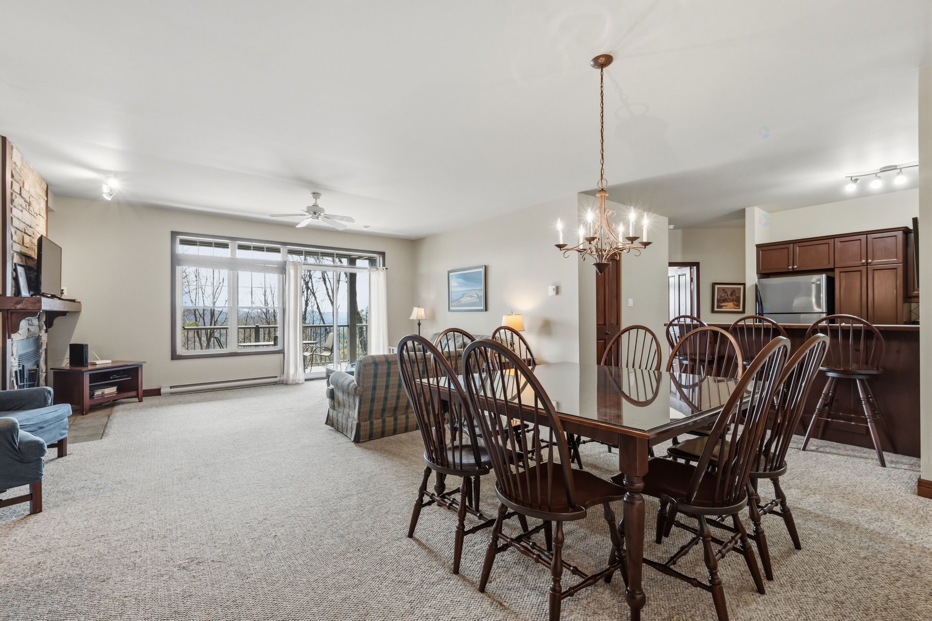 









300


Rue du Mont-Plaisant

, 4,
Mont-Tremblant,




QC
J8E1L2

