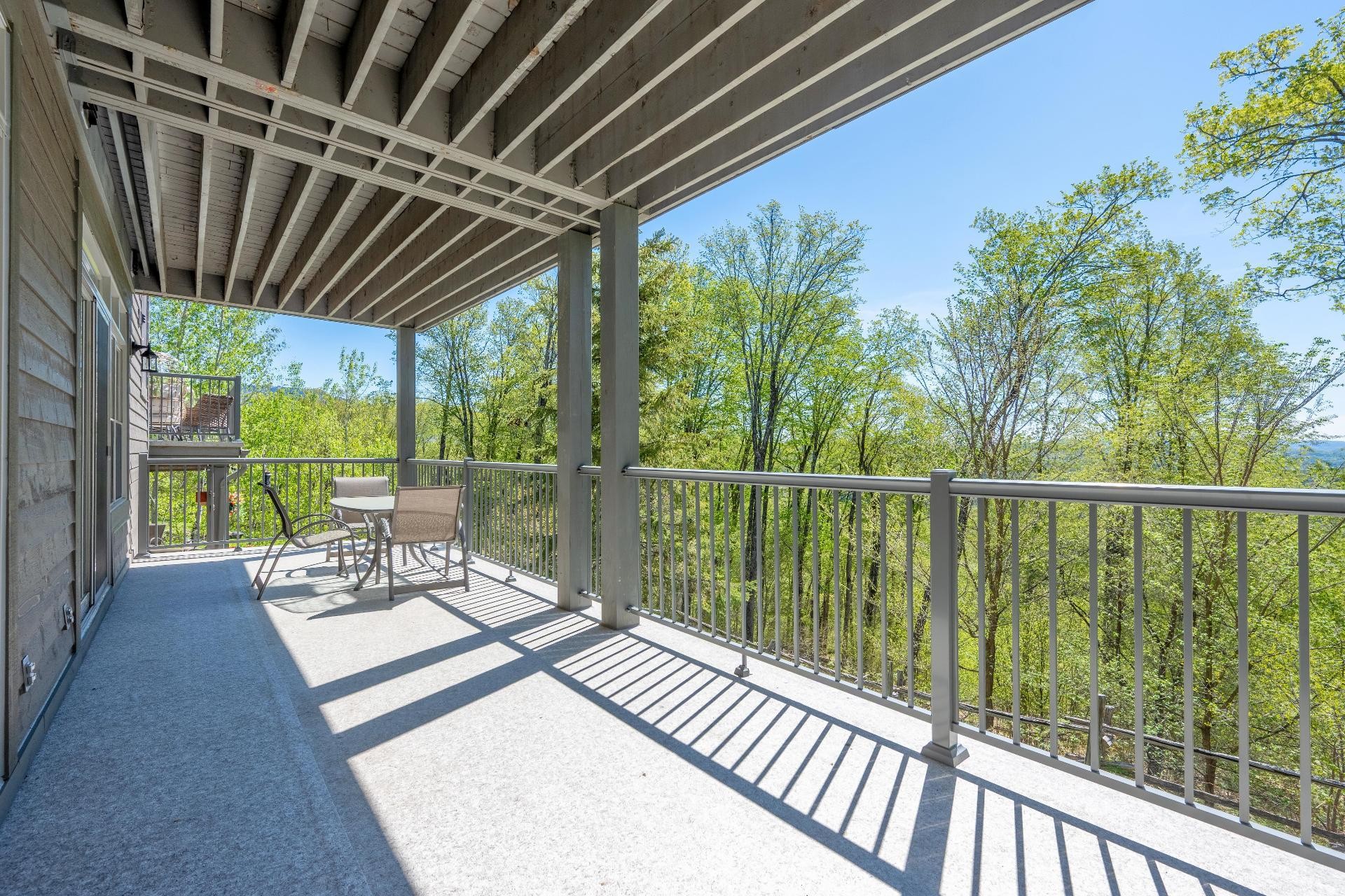 









300


Rue du Mont-Plaisant

, 4,
Mont-Tremblant,




QC
J8E1L2

