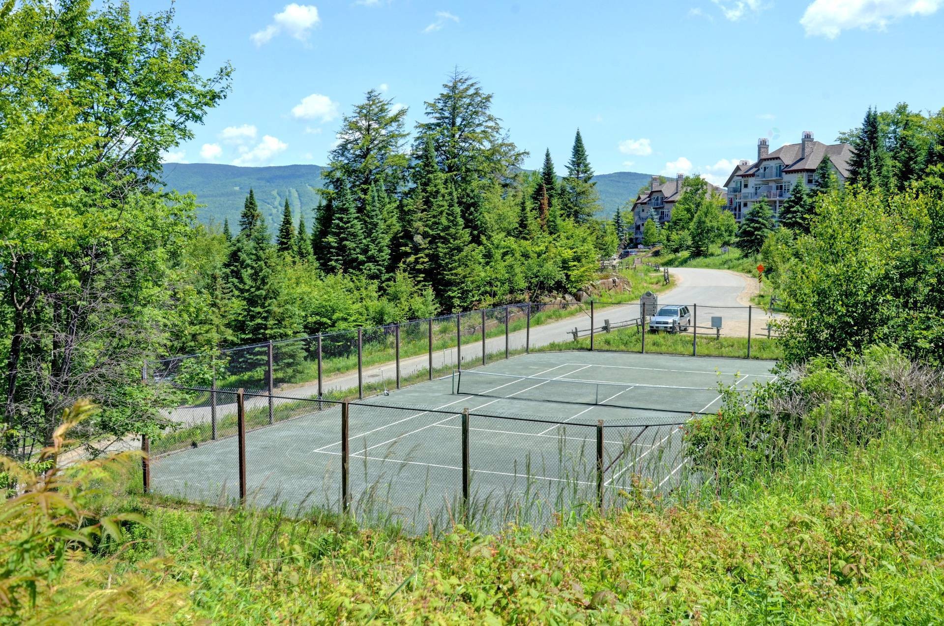 









300


Rue du Mont-Plaisant

, 4,
Mont-Tremblant,




QC
J8E1L2

