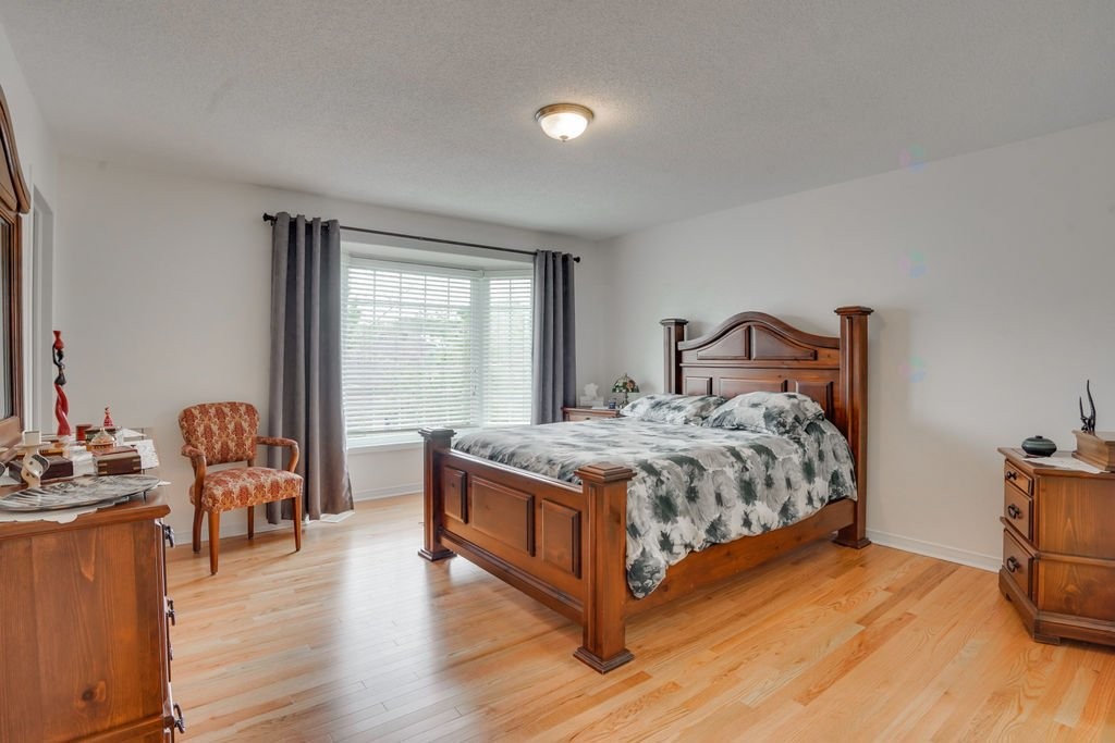 









6


Rue de l'Alouette

,
Gatineau (Hull),




QC
J9A3J4

