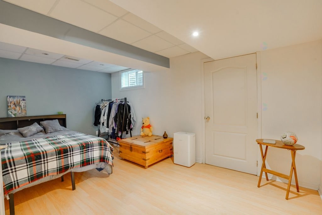 









6


Rue de l'Alouette

,
Gatineau (Hull),




QC
J9A3J4

