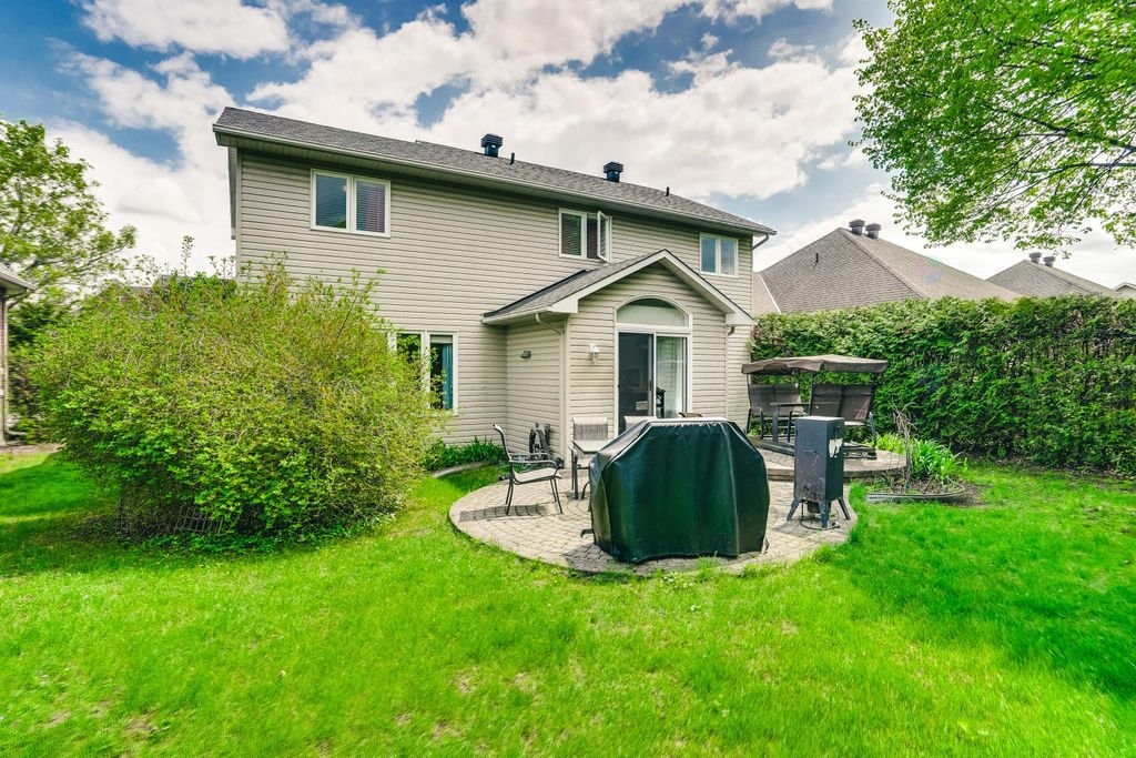 









6


Rue de l'Alouette

,
Gatineau (Hull),




QC
J9A3J4

