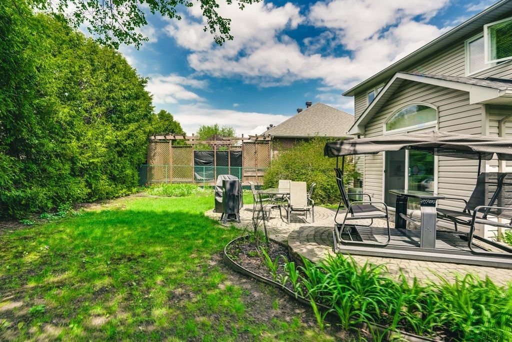 









6


Rue de l'Alouette

,
Gatineau (Hull),




QC
J9A3J4

