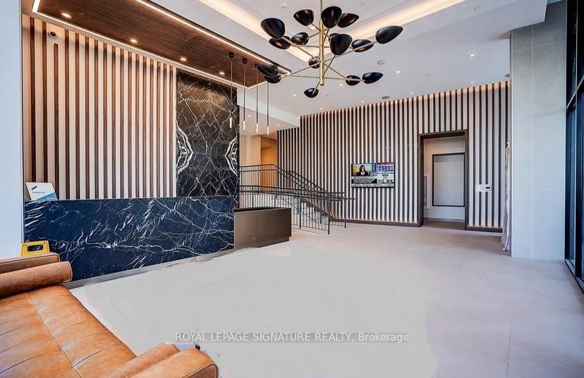 









8188


Yonge

Street, 215,
Vaughan,




ON
L4J 1W5

