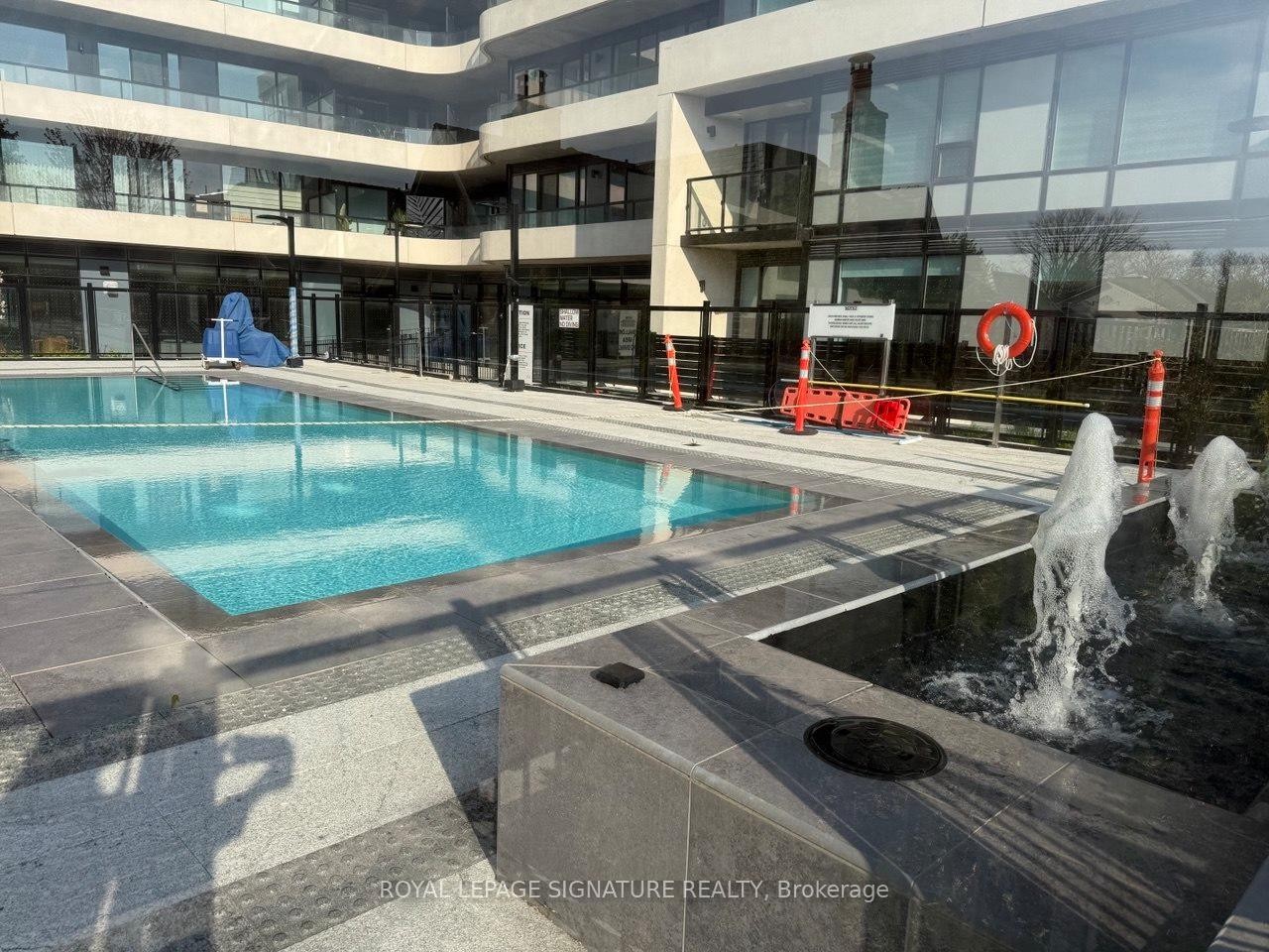 









8188


Yonge

Street, 215,
Vaughan,




ON
L4J 1W5

